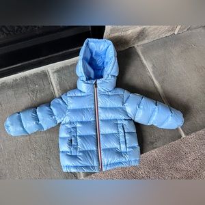 Light blue puffer w hood, staining on right shoulder & hood as seen in last pic